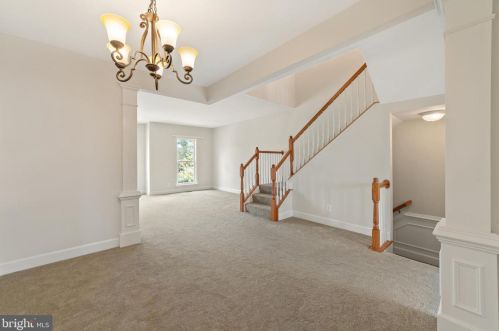14631 Weeburn Way, Woodbridge VA  22191-4043 exterior