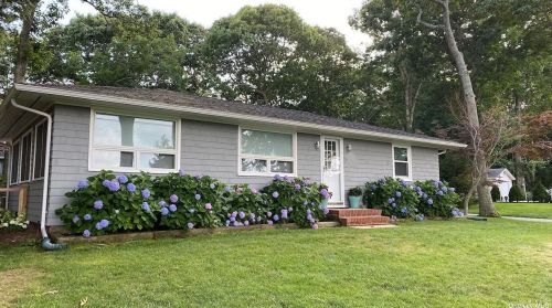 3205 Minnehaha Blvd, Southold, NY 11971-1841