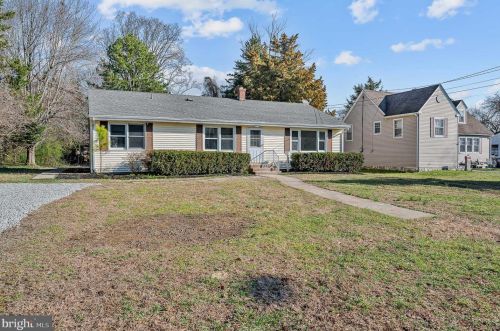 3 Nelson St, Slaughter Beach, DE 19963-2325