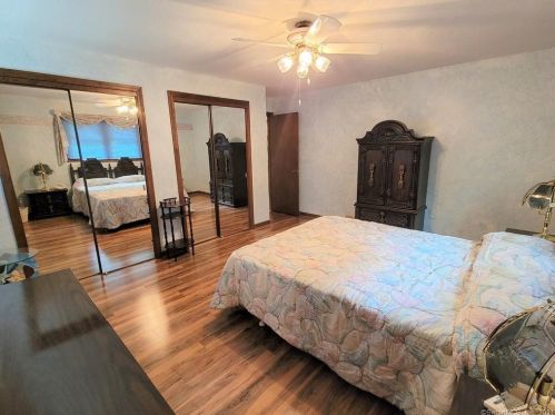 17 Overlook Dr, Plainville CT  06062-1512 exterior