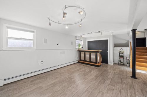 7 Winchester Way, Washingtonville NY  10992-1741 exterior
