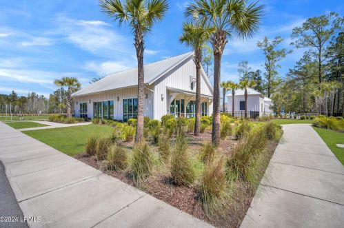 110 Slater St, Bluffton SC  29909-7812 exterior