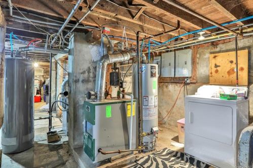 190 Winnikee Ave, Poughkeepsie NY  12601-2731 exterior