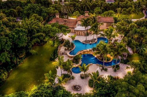 2718 Casey Ky Rd, Nokomis FL  34275-3306 exterior