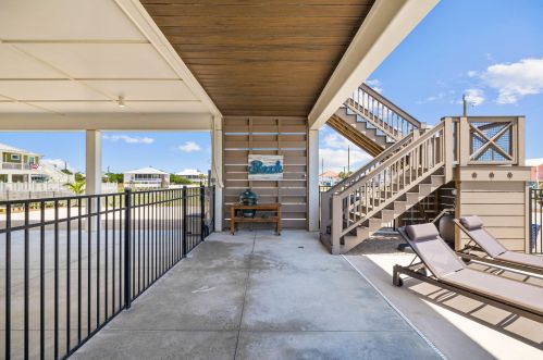 765 Gorrie Dr, Saint George Island FL  32328-2912 exterior