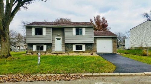 103 Waldwick Farm Cir, Englewood, OH 45322-2943
