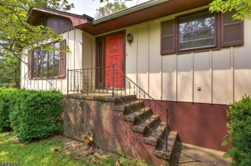 901 Meadowbrook Rd, Fredon NJ  07860-4519 exterior