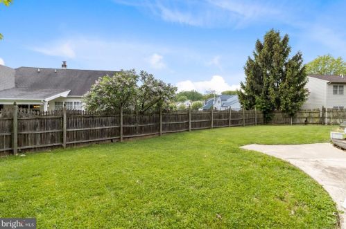 20 Hedgerow Dr, Fairless Hills PA  19030-4022 exterior
