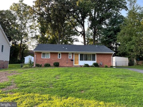 7406 Kelvin Pl, Springfield VA  22151-3109 exterior
