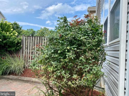 179 Dunlap Dr, Charles Town WV  25414-6509 exterior