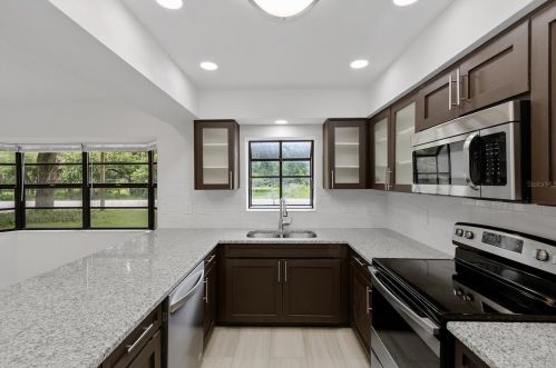 12769 Morris Bridge Rd, Thonotosassa FL  33592-2440 exterior