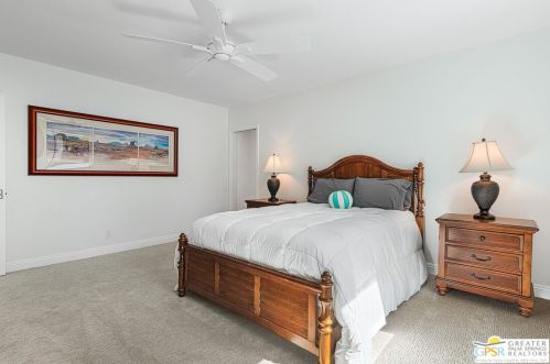 2381 Paseo Del Rey, Palm Springs CA  92264-9542 exterior