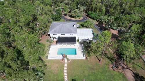 3400 25th Ave, Naples FL  34117-7122 exterior