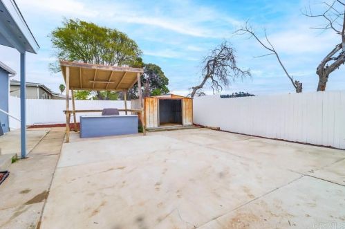 9261-63 Earl St, La Mesa CA  91942-3842 exterior