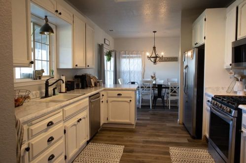 7851 Chardonnay Pl, Valley Springs CA  95252-8817 exterior