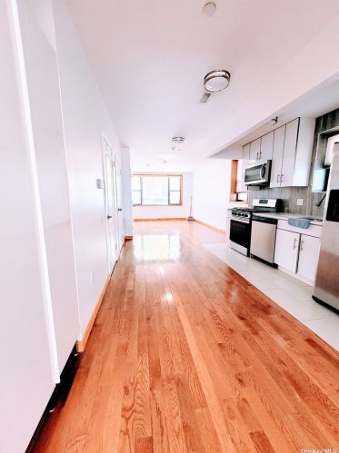 12-08 30th Dr, Long Island City NY  11102-4025 exterior