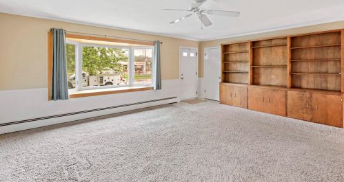 9214 Johnston St, Hammond, IN 46322-2837
