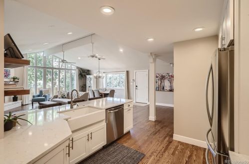 3023 Jasmine St, Denver CO 80222-7016 exterior