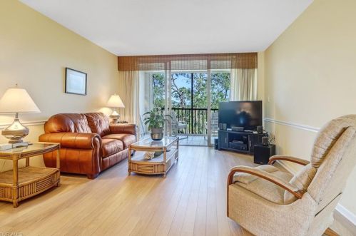 25810 Cockleshell Dr, Bonita Springs, FL 34135-7713