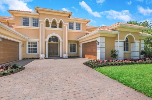 10674 Corey Pl, Palm City, FL 34990-7801