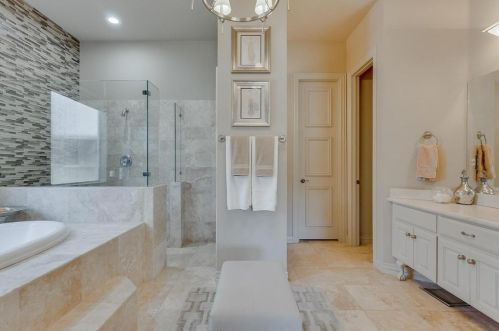 3101 Oak Crest Dr, Lewisville TX  75022-5268 exterior