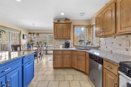 2922 Copper Mountain Ct, Green Bay WI  54313-3207 exterior