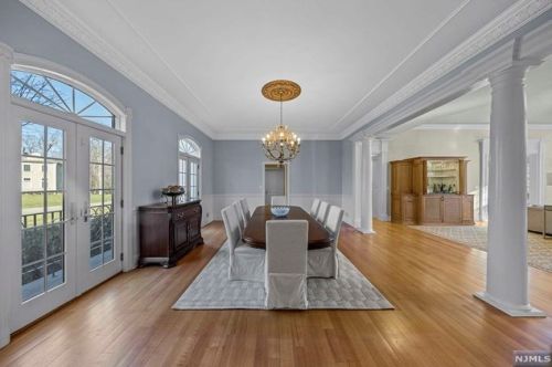 878 Seneca Rd, Franklin Lakes NJ  07417-2825 exterior