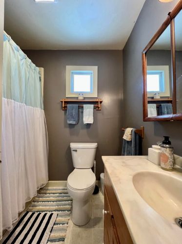 3658 89, Milwaukee WI 53228-1533 exterior