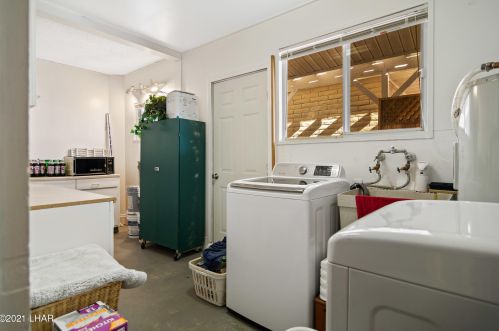 370 Corvair Dr, Lake Havasu City AZ  86406-7069 exterior