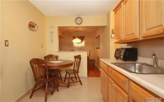 8809 Winchester Blvd, Jamaica NY  11427-2642 exterior