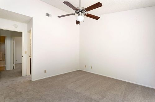 911 Concord Ct, Vista CA  92081-8925 exterior