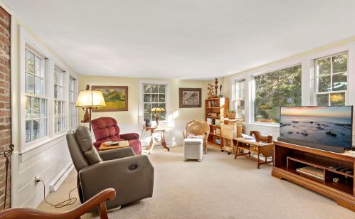 15 Mary Rd, Eastham MA 02642-2927 exterior