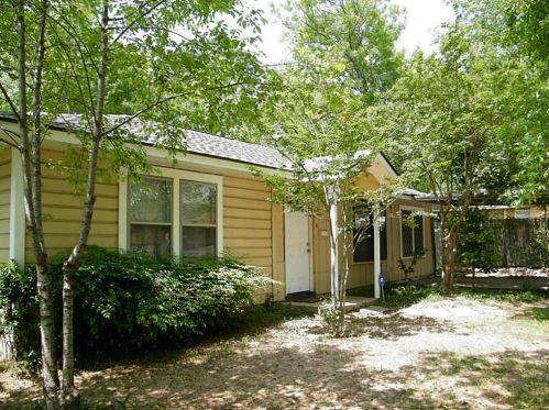 1201 Adams St, Conroe, TX 77301-1703