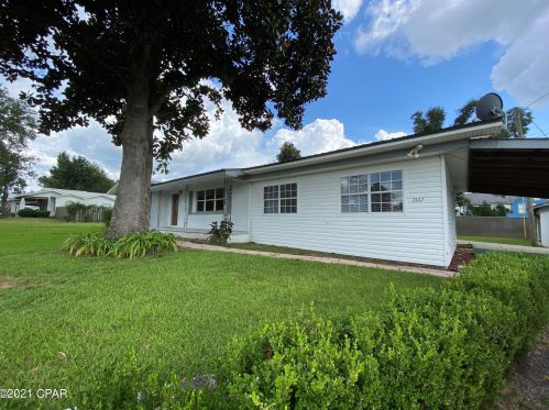2487 3 Ave, Alford FL  32420-6847 exterior