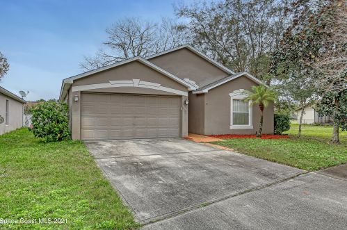4541 Derbyshire Dr, Titusville, FL 32780-5968