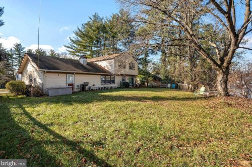 106 Tiffany Ln, Willingboro NJ  08046-3852 exterior