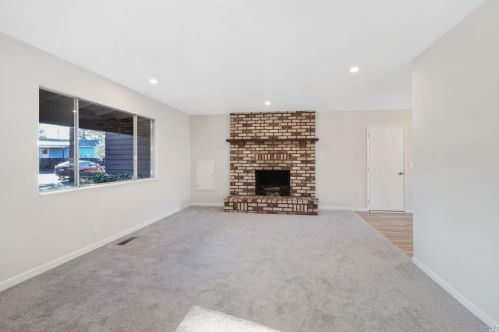 930 Live Oak Ave, Ukiah CA  95482-3733 exterior