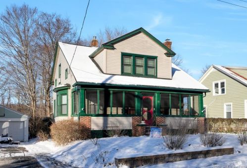 10 Goldberg Ave, Norwich CT  06360-4314 exterior