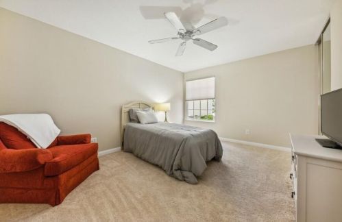 7718 Pine Island Way, West Palm Beach FL  33411-5802 exterior