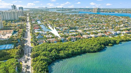 1231 Pine Point Rd, West Palm Beach, FL 33404-2752
