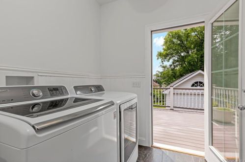 44 Greenridge Ave, White Plains NY  10605-1622 exterior