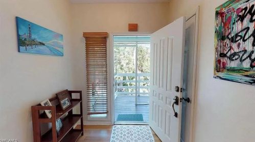 9195 Dimmick Dr, Sanibel, FL 33957-3040