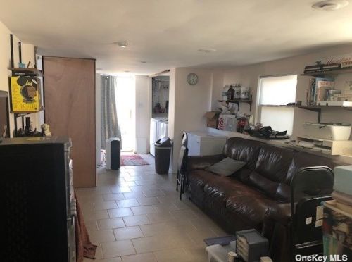 239 Eastwood Blvd, South Setauket NY  11720-2534 exterior