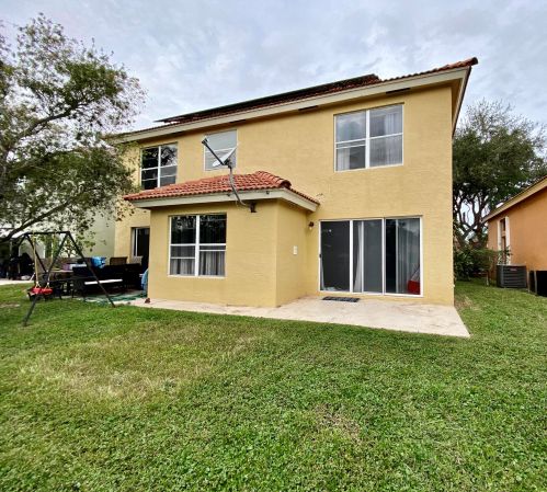 1043 Aspri Way, West Palm Beach, FL 33418-6516
