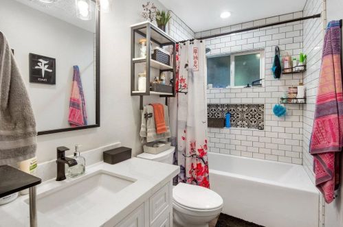 740 La Paloma Way, Gilroy CA  95020-4107 exterior