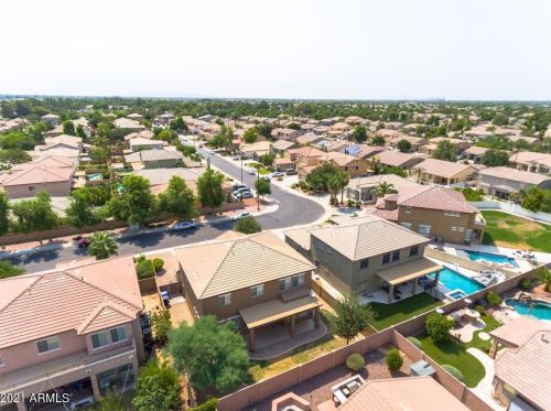 3037 Sunnyvale Ave, Gilbert AZ  85295-7659 exterior