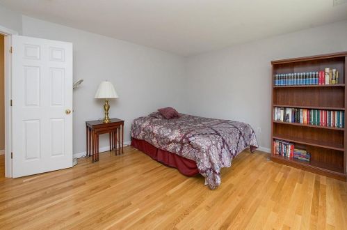 15 Coventry Ln, Salem NH 03079-1369 exterior