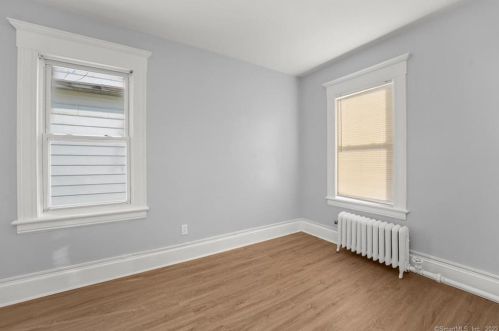 219 6th St, Bridgeport CT  06607-1046 exterior