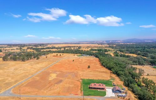 301 Sunnybrook Ln, Oroville CA  95965-8101 exterior