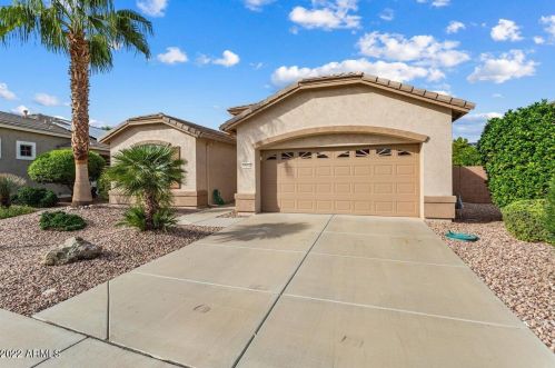 17954 Weatherby Dr, Sun City, AZ 85374-1911